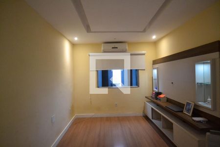 Sala de apartamento para alugar com 2 quartos, 80m² em Centro, Nilópolis
