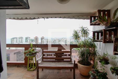 Varanda de apartamento à venda com 3 quartos, 250m² em Barra da Tijuca, Rio de Janeiro