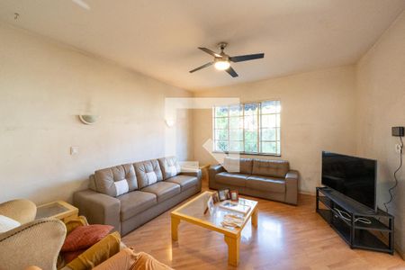 Sala de casa à venda com 3 quartos, 230m² em Planalto Paulista, São Paulo