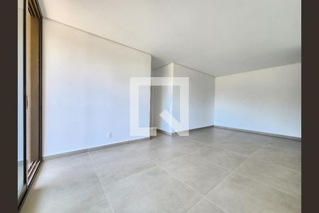 Sala de apartamento à venda com 3 quartos, 114m² em Vila das Flores, Nova Lima