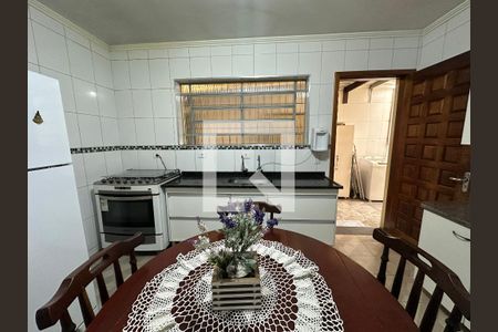 Cozinha de casa à venda com 5 quartos, 238m² em Vila Pindorama, Barueri