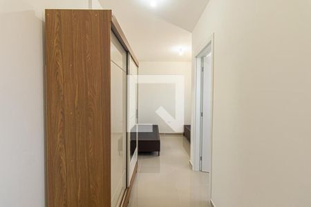 Sala/Cozinha de kitnet/studio para alugar com 1 quarto, 30m² em Jardim das Américas, Curitiba