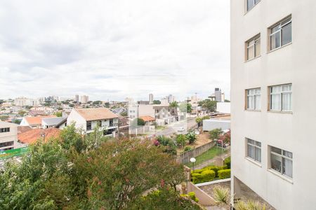 Vista do Quarto 1 de apartamento para alugar com 3 quartos, 68m² em Novo Mundo, Curitiba