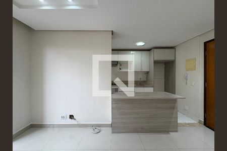 Sala de apartamento para alugar com 2 quartos, 52m² em Parque Erasmo Assunção, Santo André