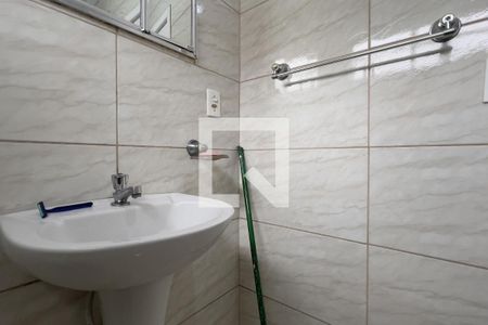 Banheiro de casa à venda com 2 quartos, 105m² em Jardim São Jorge, Guarulhos