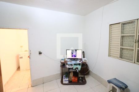 Sala/Quarto de casa à venda com 1 quarto, 41m² em Santa Maria, Osasco