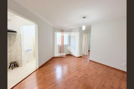 Sala de apartamento à venda com 2 quartos, 52m² em Jardim do Lago, Jundiaí