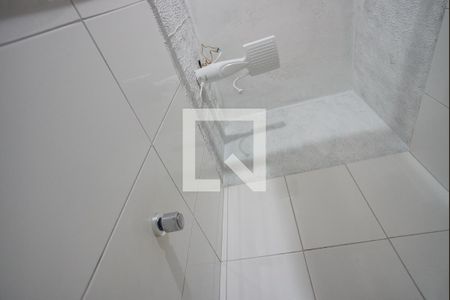 Banheiro Corredor de apartamento para alugar com 3 quartos, 89m² em Bom Jesus, Porto Alegre