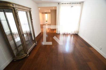 Sala 2 de apartamento à venda com 4 quartos, 450m² em Cambuí, Campinas