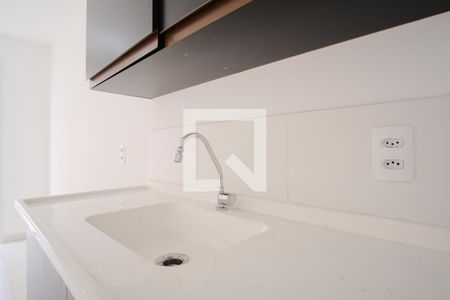 Cozinha e Área de Serviço de apartamento para alugar com 1 quarto, 27m² em Guaiauna, São Paulo
