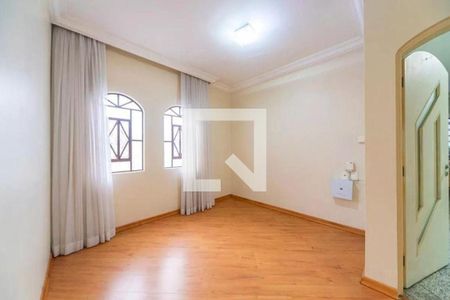 Casa à venda com 4 quartos, 300m² em Vila Valparaíso, Santo André