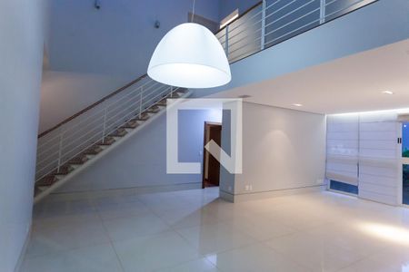 Sala de casa de condomínio à venda com 5 quartos, 435m² em Bosque da Ribeira, Nova Lima