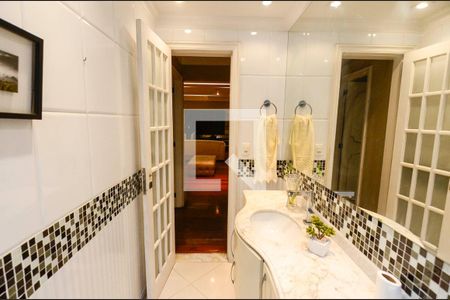 Lavabo de apartamento à venda com 5 quartos, 226m² em Tijuca, Rio de Janeiro