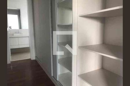 Casa de Condomínio à venda com 4 quartos, 750m² em Alphaville Residencial Um, Barueri