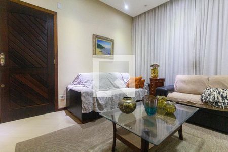 Sala de casa à venda com 3 quartos, 183m² em Vila Domitila, São Paulo