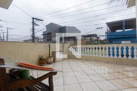 Quintal de casa à venda com 3 quartos, 183m² em Vila Domitila, São Paulo