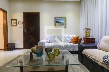 Sala de casa à venda com 3 quartos, 183m² em Vila Domitila, São Paulo