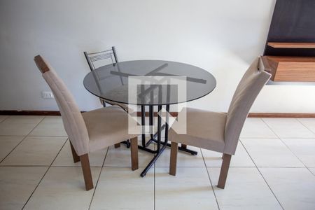 Sala/cozinha de apartamento para alugar com 1 quarto, 36m² em Centro, Curitiba