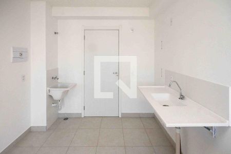 Cozinha e Área de Serviço de apartamento para alugar com 2 quartos, 34m² em Vila Graciosa, São Paulo