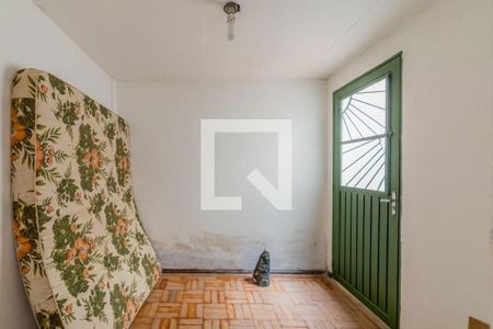 Casa à venda com 3 quartos, 378m² em Medianeira, Porto Alegre