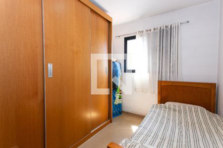 Quarto de apartamento para alugar com 3 quartos, 56m² em Vila Carrão, São Paulo