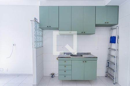 Sala e cozinha de apartamento para alugar com 1 quarto, 38m² em Vila Palmeiras, São Paulo