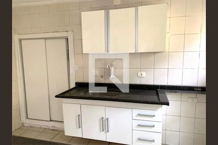 Casa à venda com 2 quartos, 116m² em Vila Ipojuca, São Paulo