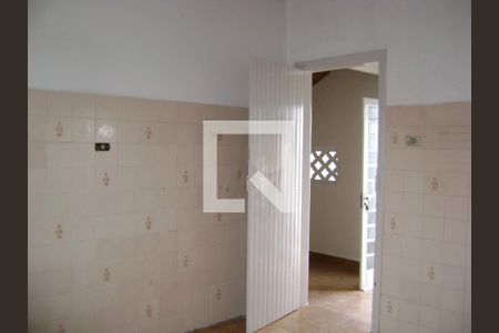 Casa à venda com 2 quartos, 170m² em Vila Cruz das Almas, São Paulo