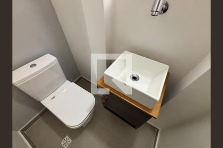 Lavabo de apartamento à venda com 2 quartos, 77m² em Vila Olímpia, São Paulo