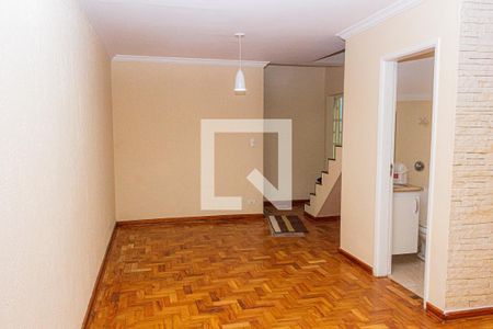 Sala de casa de condomínio para alugar com 3 quartos, 150m² em Campo Grande, São Paulo