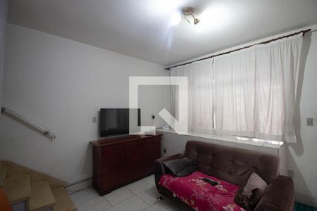Sala de casa à venda com 4 quartos, 180m² em Vila Constança, São Paulo