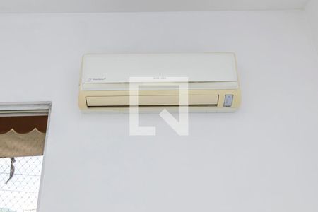 Sala de apartamento à venda com 2 quartos, 70m² em Vila da Penha , Rio de Janeiro