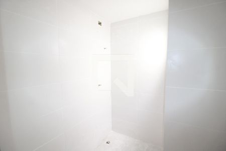 Banheiro de apartamento à venda com 2 quartos, 48m² em Vila Paulista, Guarulhos