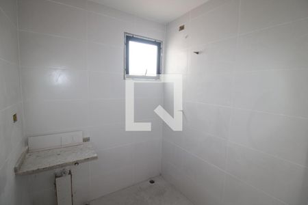 Banheiro de apartamento à venda com 2 quartos, 48m² em Vila Paulista, Guarulhos