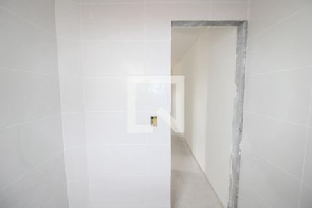 Banheiro de apartamento à venda com 2 quartos, 48m² em Vila Paulista, Guarulhos