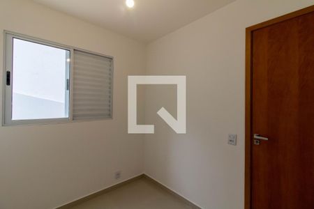 Quarto 2 de apartamento para alugar com 2 quartos, 50m² em Vila Iris, Guarulhos
