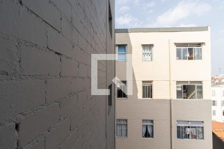 Vista Sala de apartamento à venda com 3 quartos, 56m² em Itaquera, São Paulo