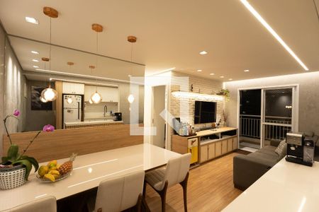 Sala  de apartamento para alugar com 2 quartos, 62m² em Chácara Santo Antônio, São Paulo