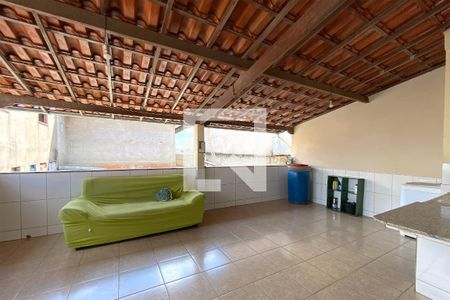 Varanda de casa à venda com 4 quartos, 170m² em Planalto, Belo Horizonte