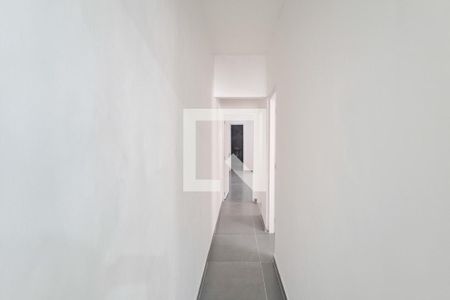 Corredor de casa à venda com 2 quartos, 140m² em Jardim Vera Cruz, São Bernardo do Campo