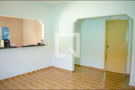 Sala de casa para alugar com 4 quartos, 269m² em Capuava, Goiânia