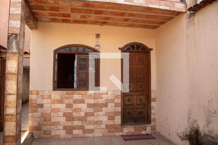 Fachada de casa à venda com 3 quartos, 90m² em Jardim Laguna, Contagem