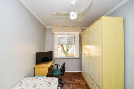 Quarto 1 de apartamento para alugar com 2 quartos, 60m² em Vila Ipiranga, Porto Alegre