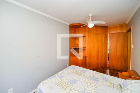 Quarto 2 de apartamento para alugar com 2 quartos, 60m² em Vila Ipiranga, Porto Alegre