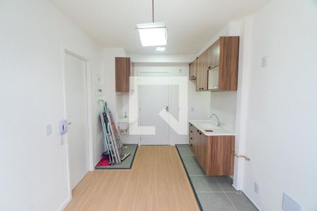Sala/Cozinha de apartamento para alugar com 1 quarto, 24m² em Jardim Oriental, São Paulo
