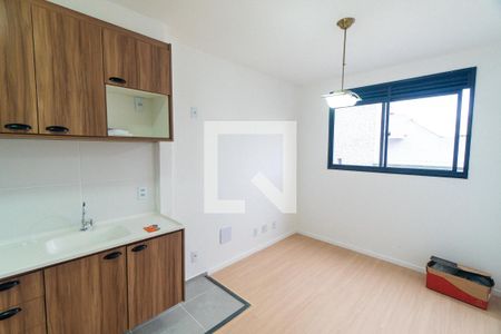 Sala/Cozinha de apartamento para alugar com 1 quarto, 24m² em Jardim Oriental, São Paulo