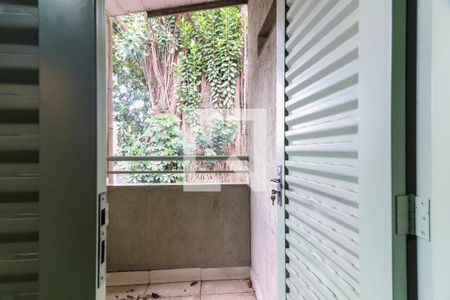 Quarto  de casa à venda com 3 quartos, 220m² em Jardim Trussardi, São Paulo