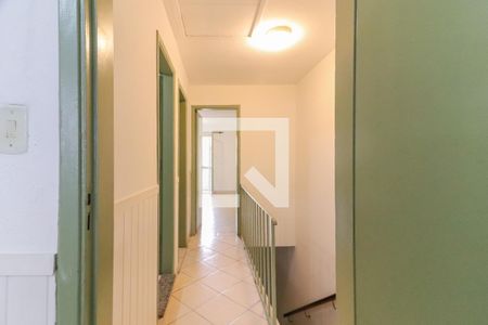 Corredor  de casa à venda com 3 quartos, 220m² em Jardim Trussardi, São Paulo