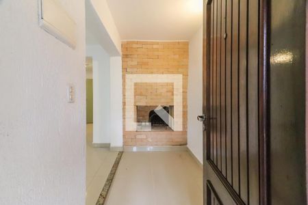 Corredor  de casa à venda com 3 quartos, 220m² em Jardim Trussardi, São Paulo