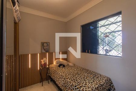 Quarto 2 de casa para alugar com 2 quartos, 136m² em Campo de Santana, Curitiba